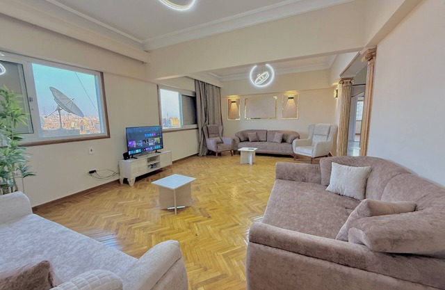 Moonlight Homes Tahrir Square