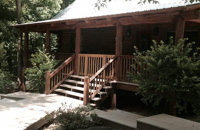 Moose Tracks Lodge sur Johnson Lake - Gated Community-Cabin a Hottub