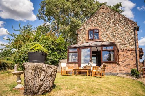 Morea Cottage - 2 Bed - Hot tub