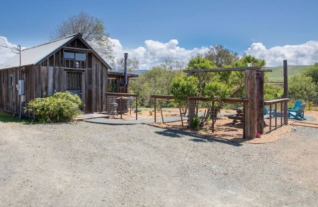 Morro Bay Cabin Studio with Beautiful Backyard