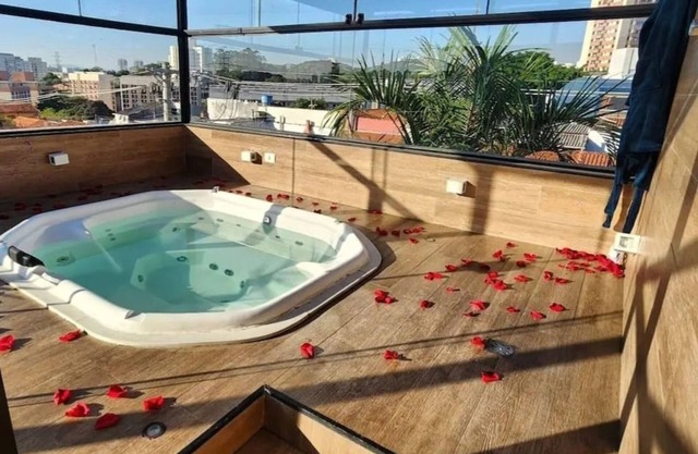 Morumbi Triplex House with Jacuzzi