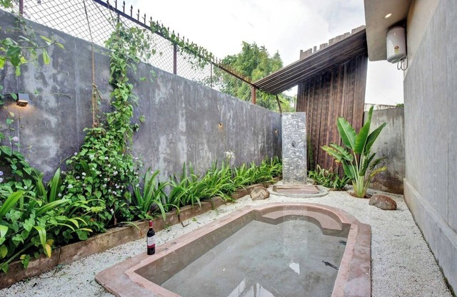 5 BHK Villa with Private Pool, Bonfire Area & Mountain Views