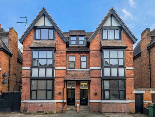 Moseley Mews House