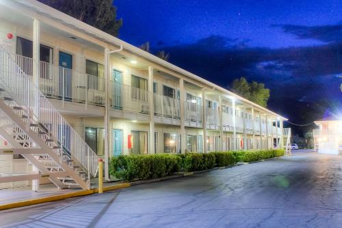 Motel 6-Bishop, CA