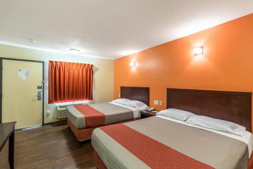 Motel 6-Blythe, CA - South