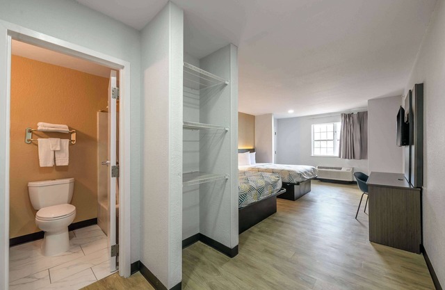Motel 6 Columbus, GA – Columbus Airport