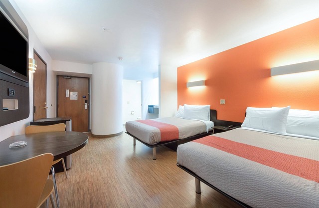 Motel 6 Dallas, TX - Northeast