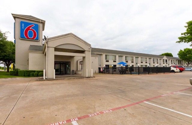 Motel 6-Dallas, TX - Northeast
