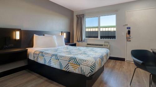 Motel 6-Eureka, CA Redwood Coast