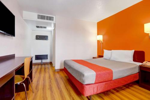 Motel 6-Grants, NM