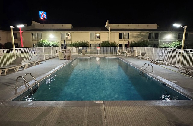 Motel 6 Greensboro, NC - Airport