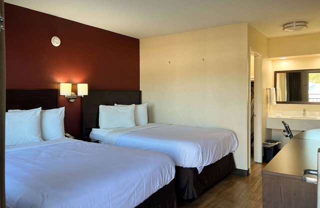 Motel 6 Hattiesburg, MS