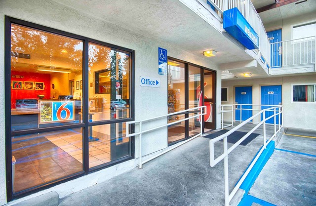 Motel 6 Mammoth Lakes, CA