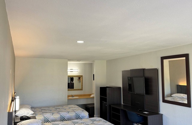 Motel 6 Newport News, VA - Fort Eustis