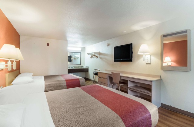 Motel 6 Newport News, VA