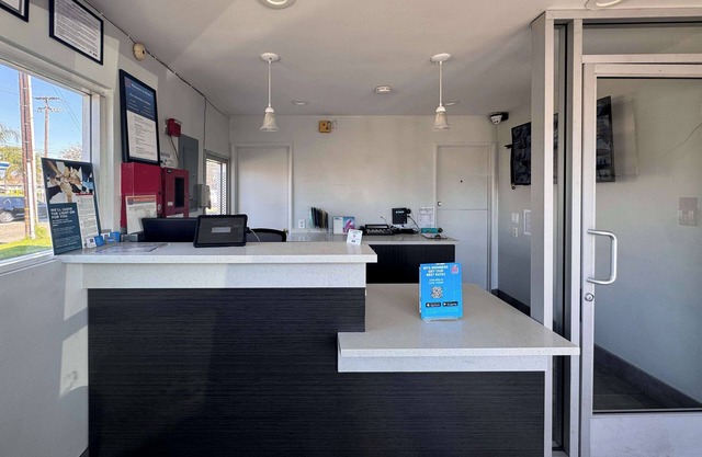 Motel 6 Ontario, CA - Airport