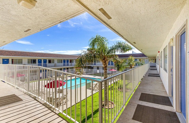 Motel 6 Phoenix North - Bell Road