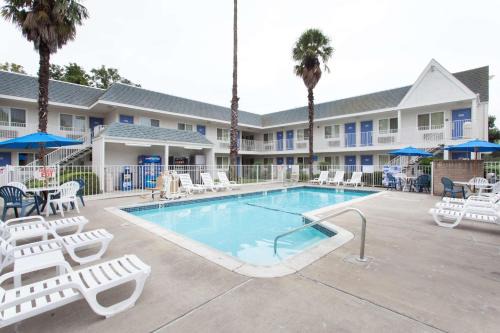 Motel 6-Sacramento, CA - Central