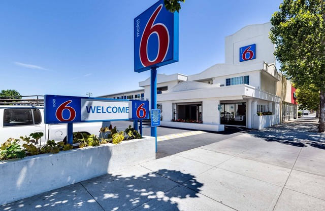 Motel 6 San Jose, CA - Convention Center