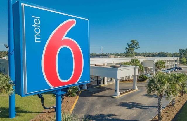 Motel 6 Saraland, AL