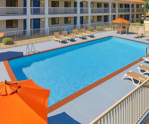 Motel 6-Thousand Oaks, CA