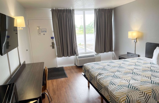 Motel 6 Troy, OH