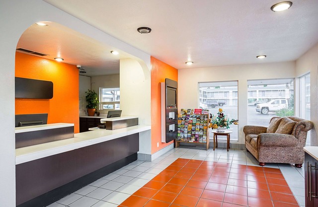 Motel 6 Wenatchee, WA
