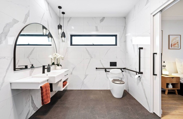 Mount Gambier, City Edge Apartment 1 - Wheelchair Accessible Accommodation