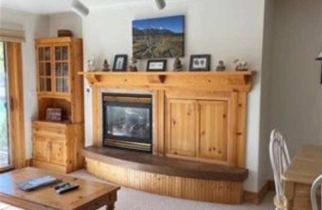 2BR Ski Hill Rd with hot tubs