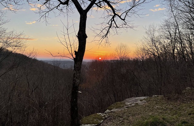 Le front de montagne s'éloigne! Privé et calme, parfait pour un romantique obtenir un moyen!