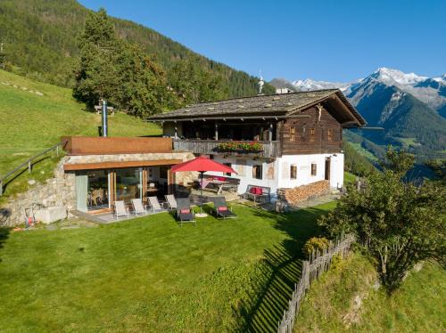 Mountain Chalet Obertreyen