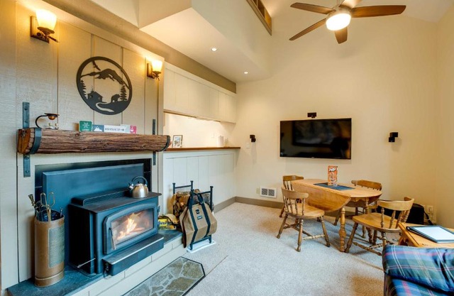 Mountain Condo with Fireplace in Kirkwood Ski Resort