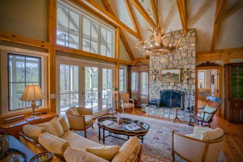 Mountain Dream 3 Bed, Sauna, & Stunning Views