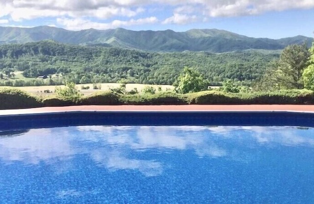 Mountain Dream Home with Breathtaking View and Swimming Pool