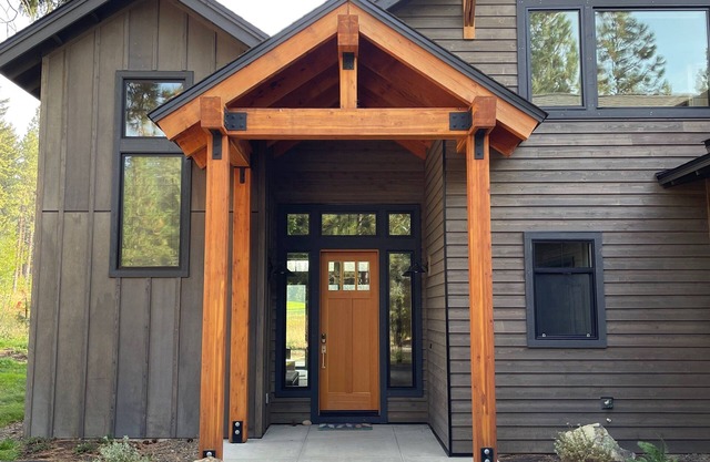 Mountain Escape 5BR/5.5BA sleeps 10 w/hot tub on golf course in Suncadia.