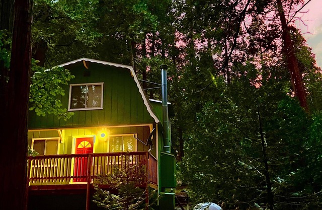 Mountain forest cabin by trails and river rafting