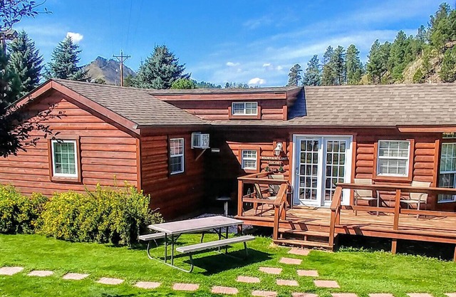 Mountain Goat Gulch Vacation Cabin at Creekside-In the Black Hills