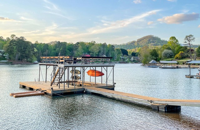 Mountain Lake House w/ private dock, stunning views