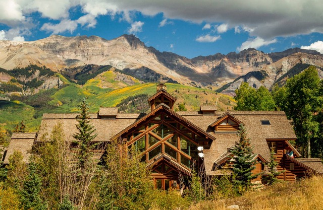 Captivant les suites juniors avec une ambiance alpin de charme