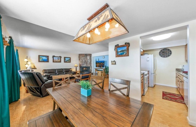 Mountain Magic Retreat - Pool, Pets, Lake, Hot Tub