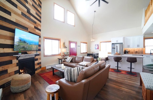 Mountain Modern Family Home near Grand Targhee - Hot Tub