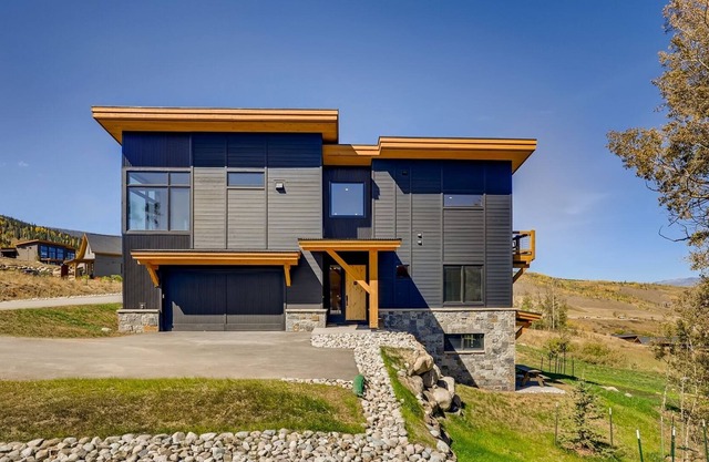 Mountain Modern Retreat - Luxury Pet Friendly Mountain Vacation Home in Summit Sky Ranch