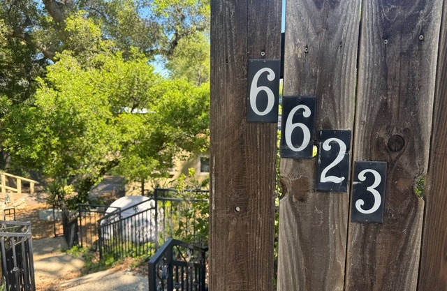 Mountain Oasis- 2-bedroom house with bridge nestled in the Santa Susanna knolls