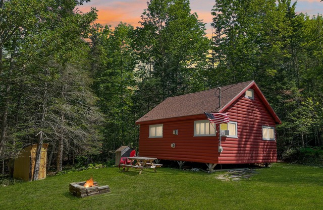 Mountain Therapy (Access to Moosehead Lake!)