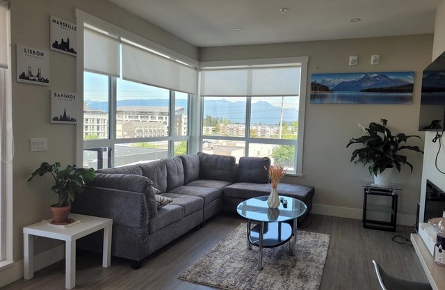 Mountain View Apartment
