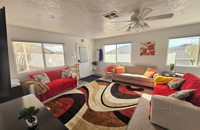 Mountain View Retreat Near Zion, Sand Hollow