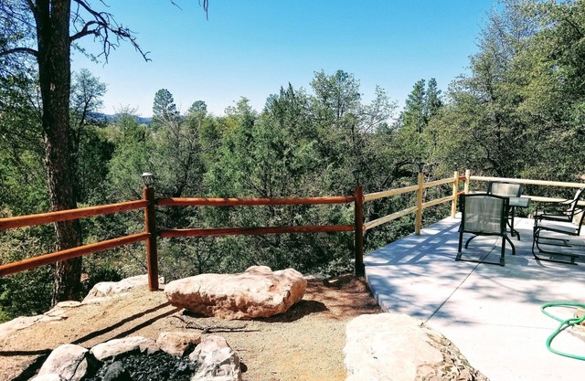 Vues sur la montagne et le grand foyer