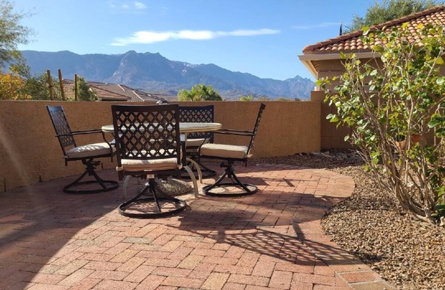 Vues sur la montagne depuis les patios avant et arrière