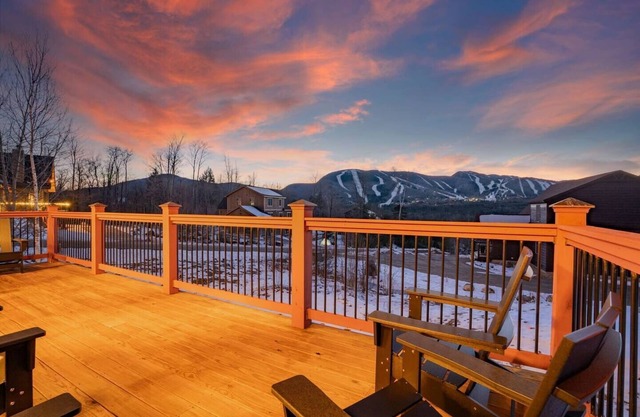 Mountain Views*Sunday River 1.5 mi*Hot Tub