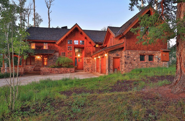 Mountain Village Marvel w/ Hot Tub & Home Gym!